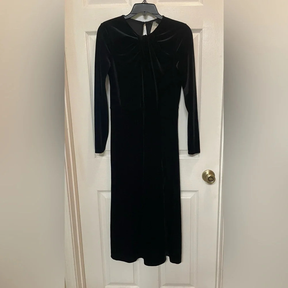 RIVER ISLAND Tonya Twist Neck Long Sleeve Velvet Dress Festive Chic Size 10 NWT